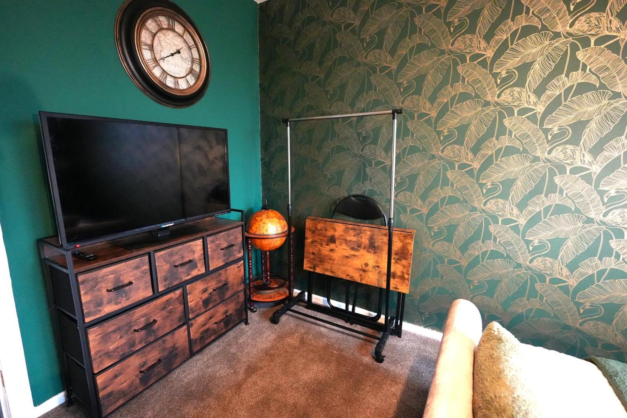Detached Homestay - Super, King & Double Rooms - Leyland, Preston, Chorley, Lancashire Εξωτερικό φωτογραφία