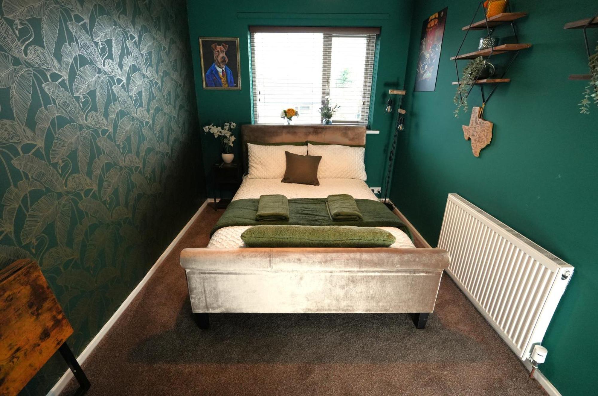 Detached Homestay - Super, King & Double Rooms - Leyland, Preston, Chorley, Lancashire Εξωτερικό φωτογραφία