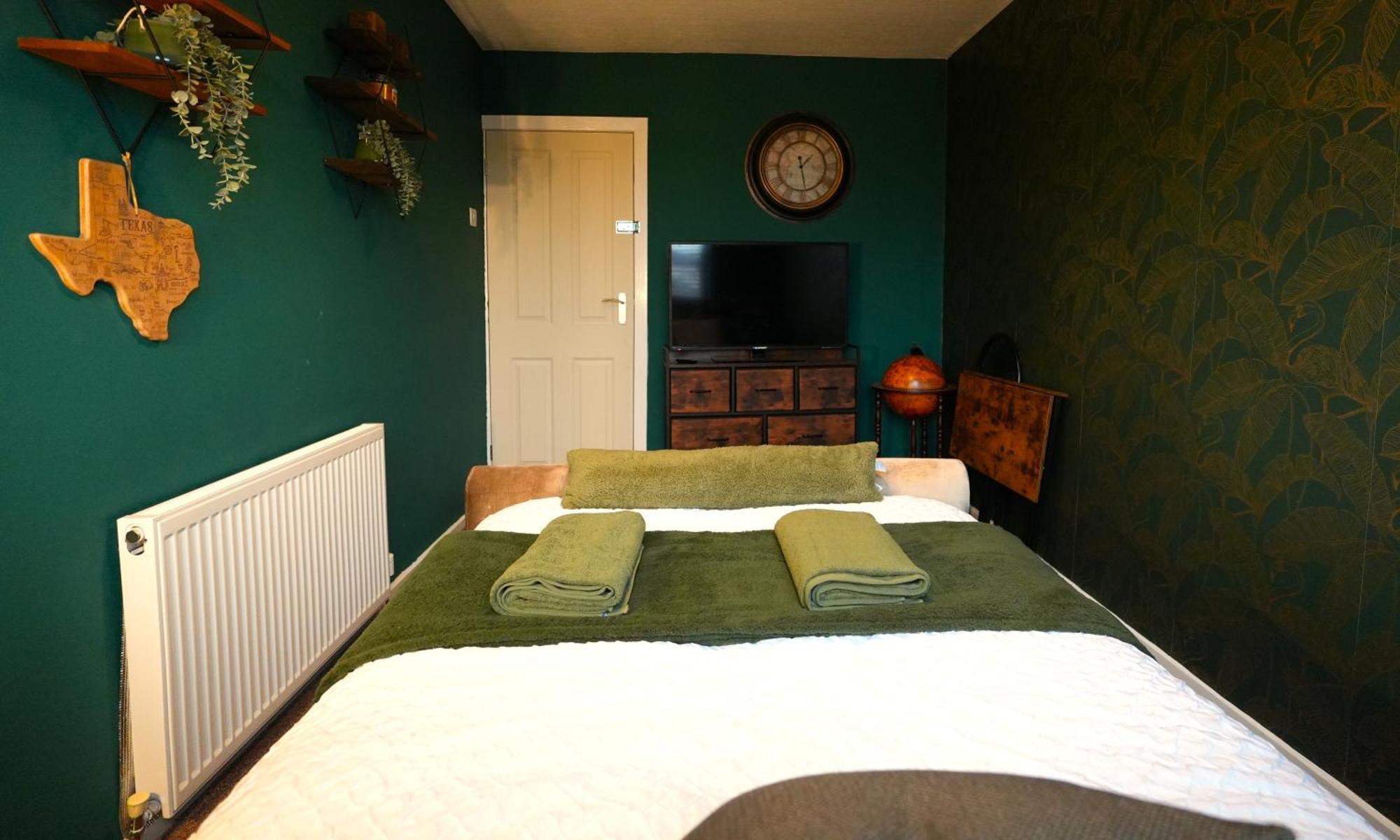 Detached Homestay - Super, King & Double Rooms - Leyland, Preston, Chorley, Lancashire Εξωτερικό φωτογραφία