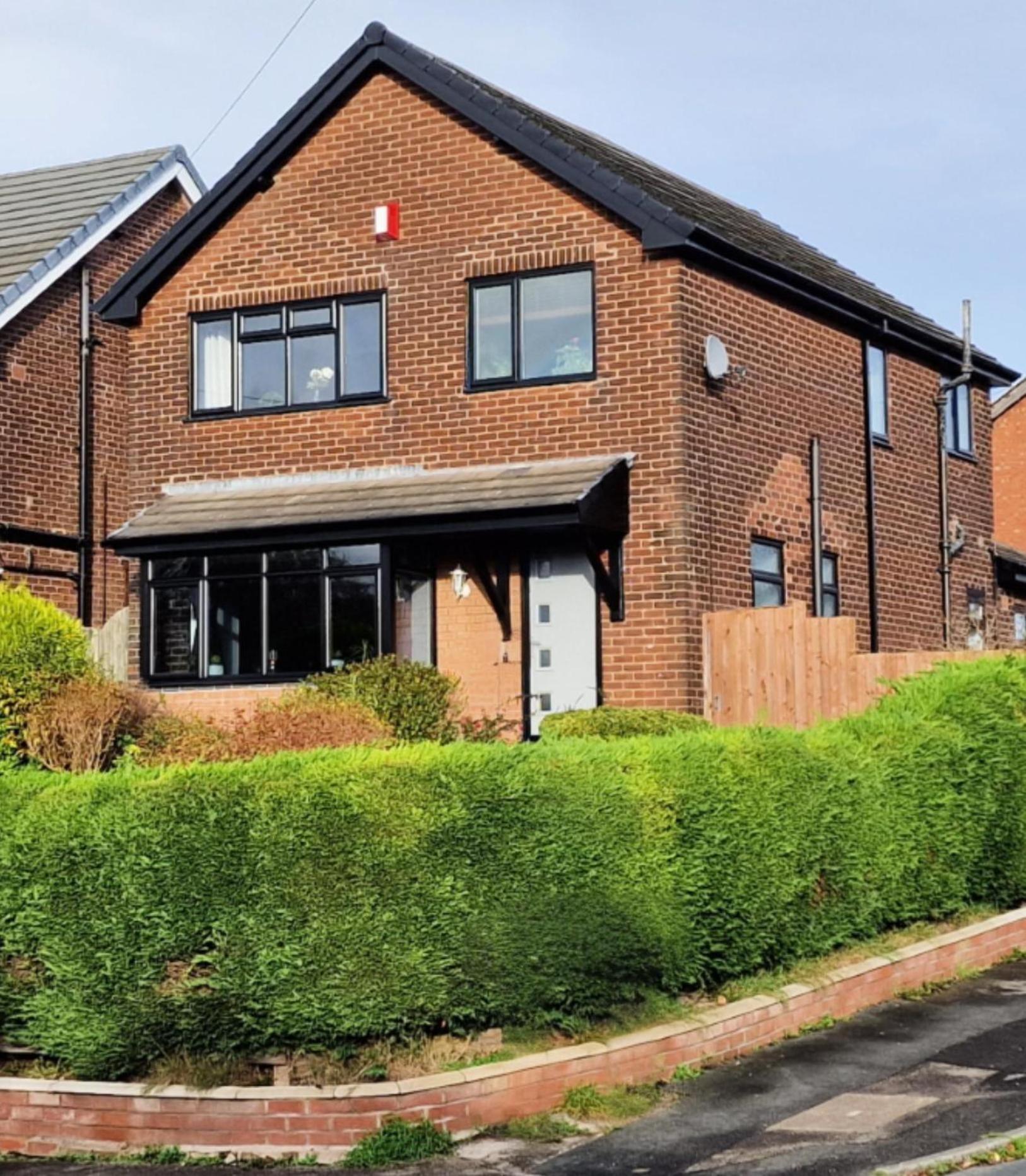 Detached Homestay - Super, King & Double Rooms - Leyland, Preston, Chorley, Lancashire Εξωτερικό φωτογραφία