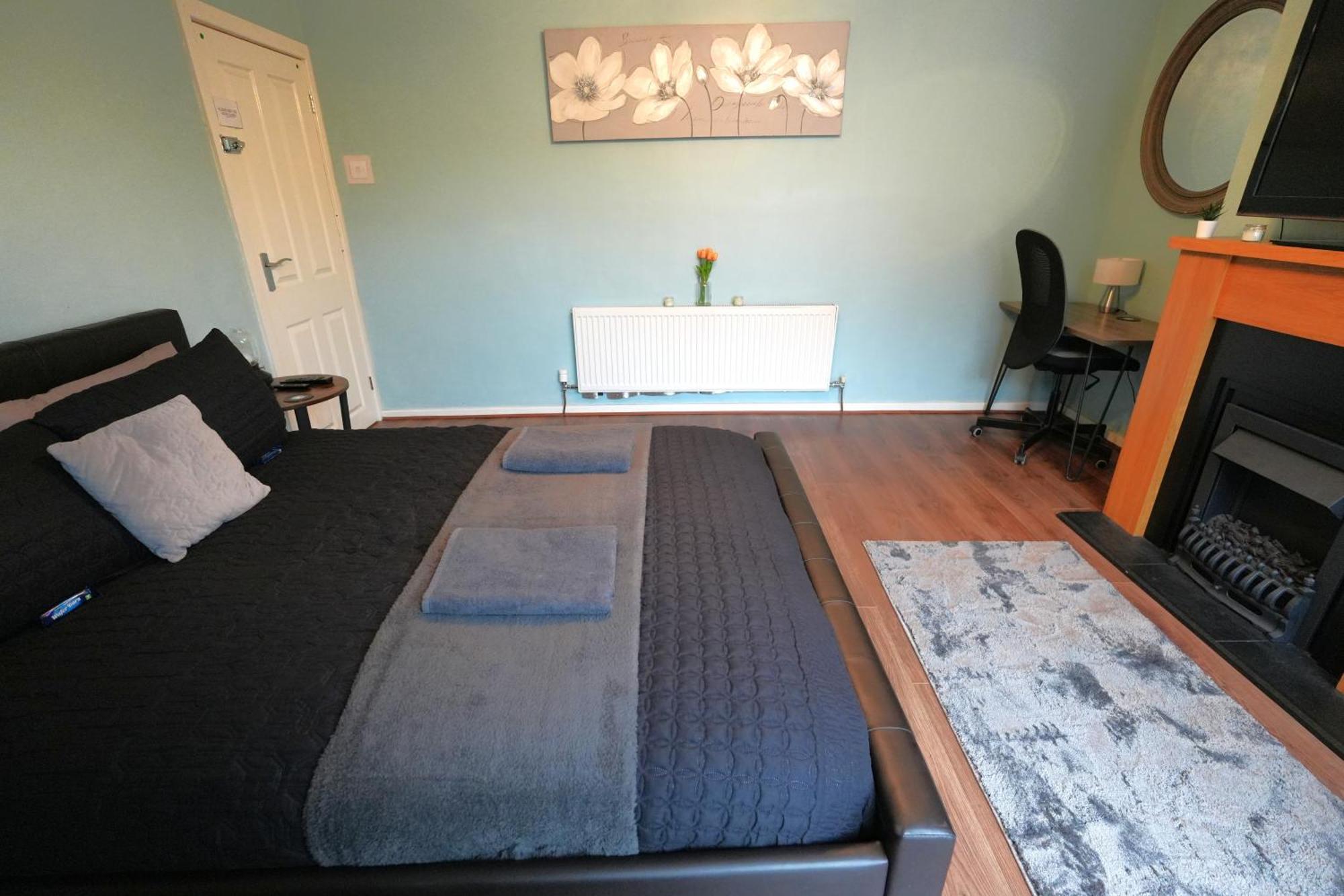 Detached Homestay - Super, King & Double Rooms - Leyland, Preston, Chorley, Lancashire Εξωτερικό φωτογραφία